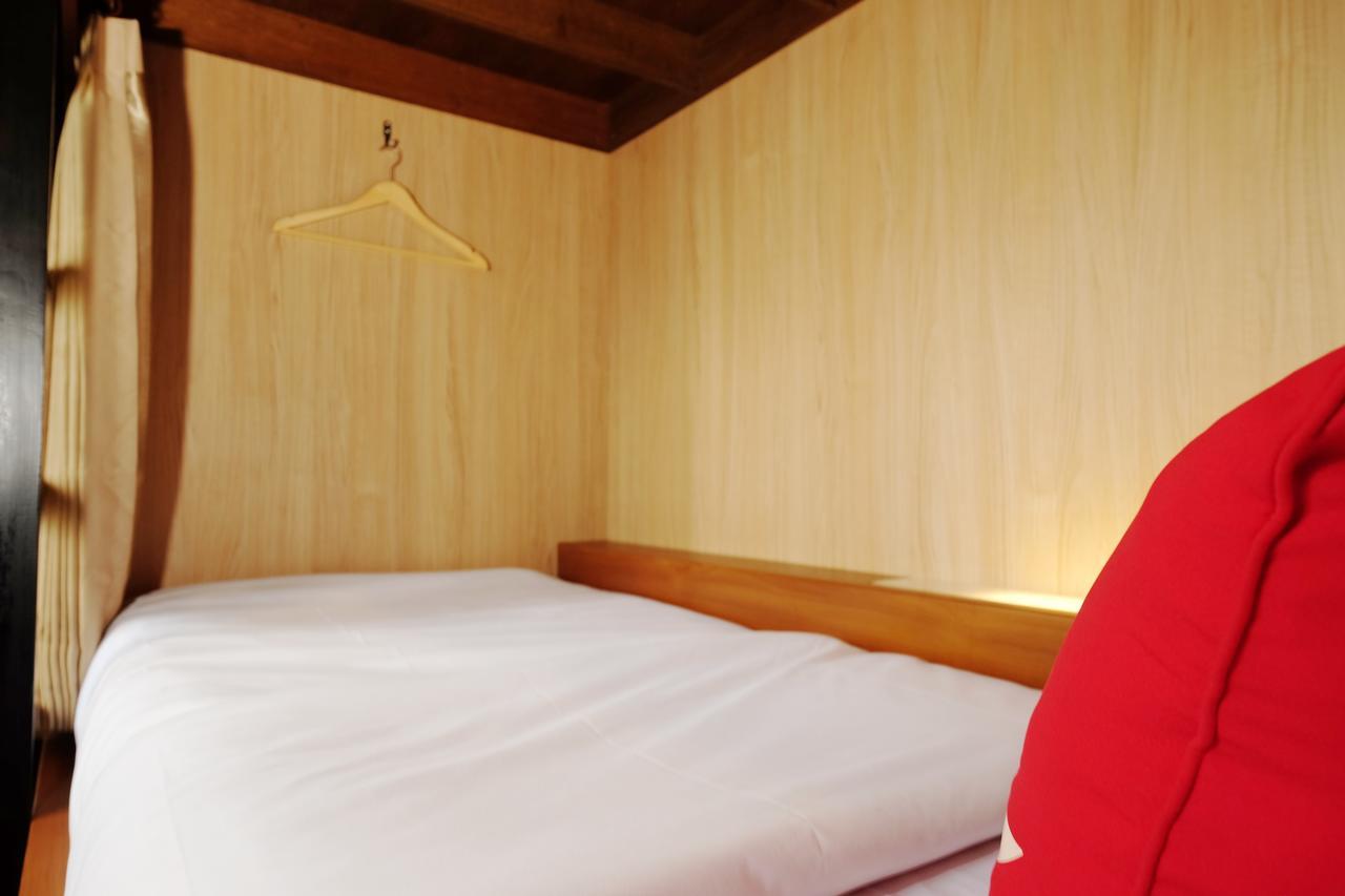 Zen Hostel Alun-Alun Sarinah Malang Dış mekan fotoğraf
